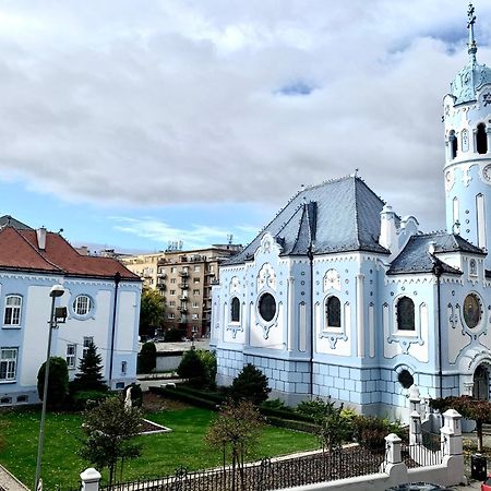 New, Beautiful Apt With Parking In Best Location! Bratislava Exterior photo