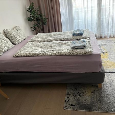 New, Beautiful Apt With Parking In Best Location! Bratislava Exterior photo